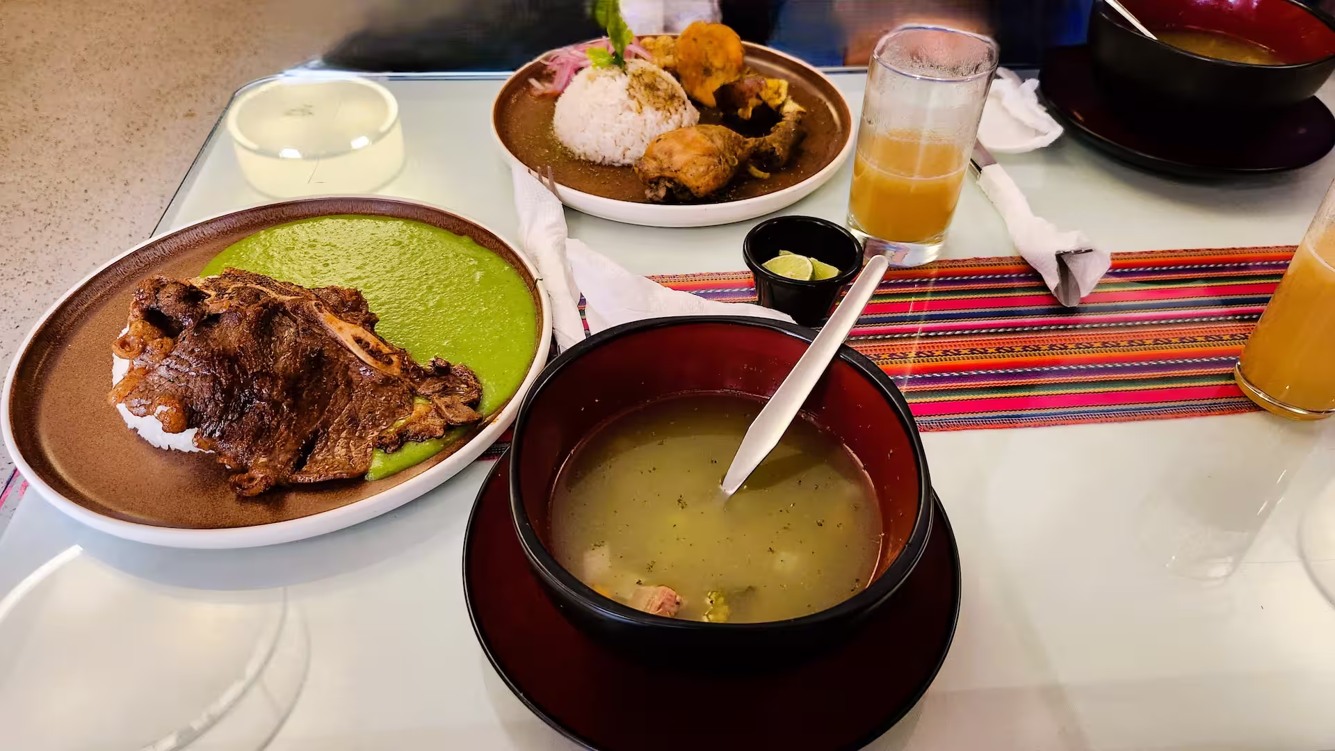Menú del día and street food in Lima